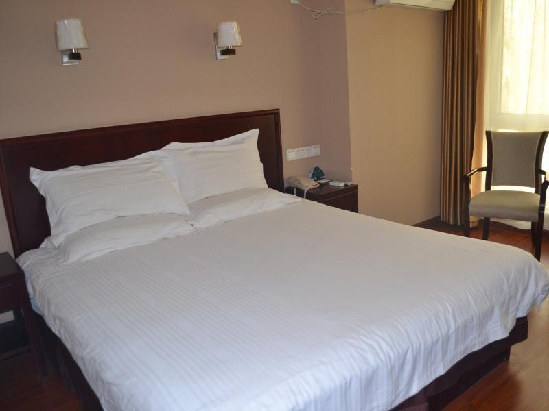 Greentree Inn Henan Luoyang Wangcheng Square Business Hotel Exteriér fotografie